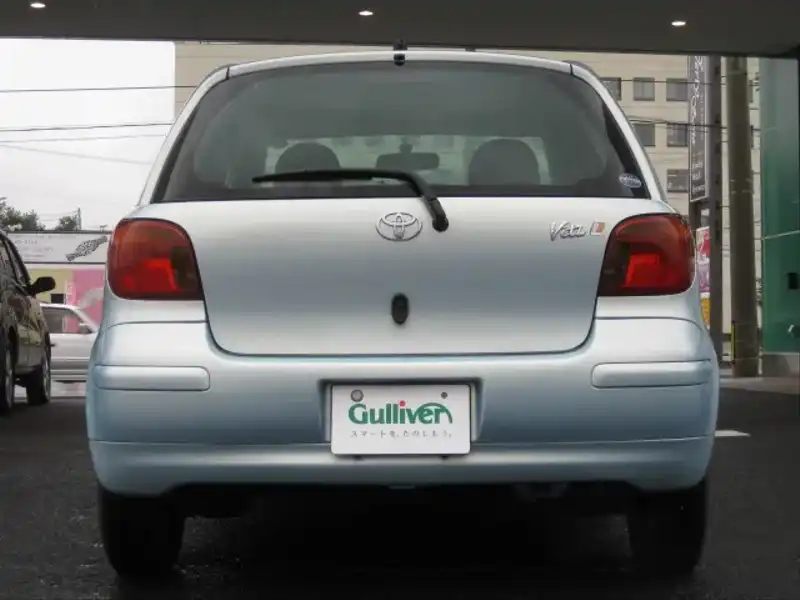 カタログ画像：ヴィッツ（VITZ） ペアスタイル 2002年12月 UA-SCP10 1000cc ペールブルーマイカメタリック 燃費19.6km / l  バック