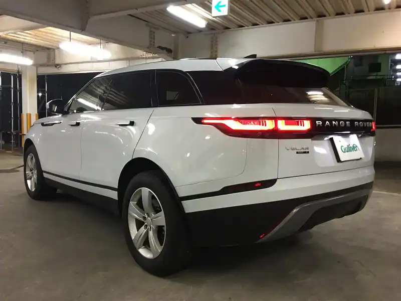 カタログ画像：レンジローバーヴェラール（RANGE ROVER VELAR） ベースグレード ２５０ＰＳ 2017年7月 DBA-LY2XCB 2000cc 燃費11.6km / l バック