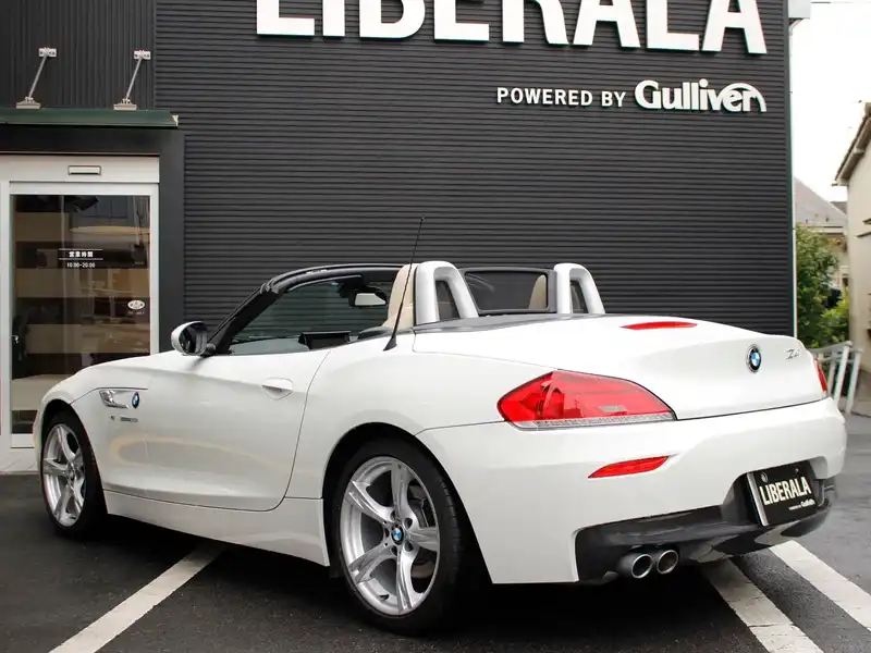 カタログ画像：Ｚ４（Z4） ｓＤｒｉｖｅ２０ｉ Ｍスポーツパッケージ 2011年10月 DBA-LL20 2000cc 燃費13.4km / l バック