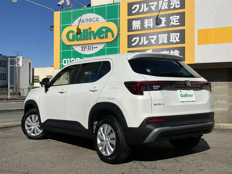 カタログ画像：ＷＲ－Ｖ（WR-V） Ｘ 2024年3月 5BA-DG5 1500cc プラチナホワイト・パール 燃費16.4km / l バック