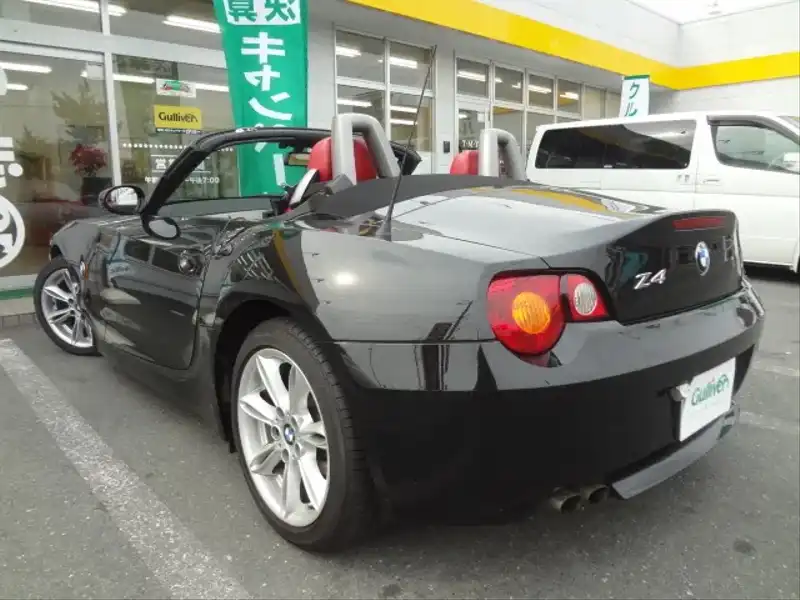 カタログ画像：Ｚ４（Z4） ２．２ｉロマンティック 2005年10月 GH-BT22 2200cc 燃費9.5km / l  バック