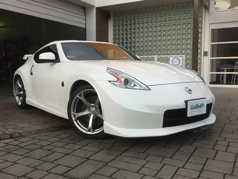 カタログ画像：フェアレディＺ（FAIRLADY Z） バージョンニスモ 2009年6月 CBA-Z34 3700cc ブリリアントホワイトパール（３Ｐ） メイン