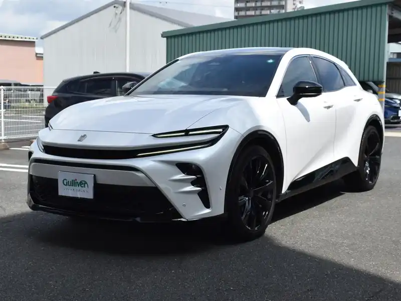 カタログ画像：クラウンスポーツ（CROWN SPORT） Ｚ 2025年7月 6AA-AZSH36W 2500cc プレシャスホワイトパールorブラック×プレシャスホワイトパール 燃費21.3km / l フロント