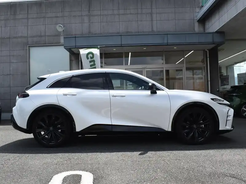 カタログ画像：クラウンスポーツ（CROWN SPORT） Ｚ 2025年7月 6AA-AZSH36W 2500cc プレシャスホワイトパールorブラック×プレシャスホワイトパール 燃費21.3km / l 外装