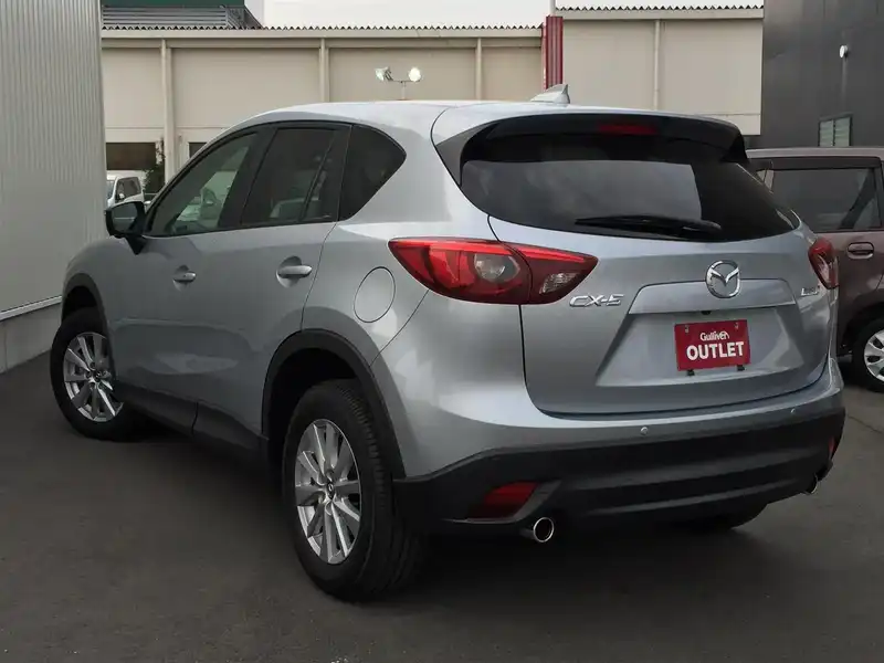 カタログ画像：ＣＸ－５（CX-5） ＸＤ プロアクティブ 2015年1月 LDA-KE2FW 2200cc ソニックシルバーメタリック 燃費18.4km / l バック