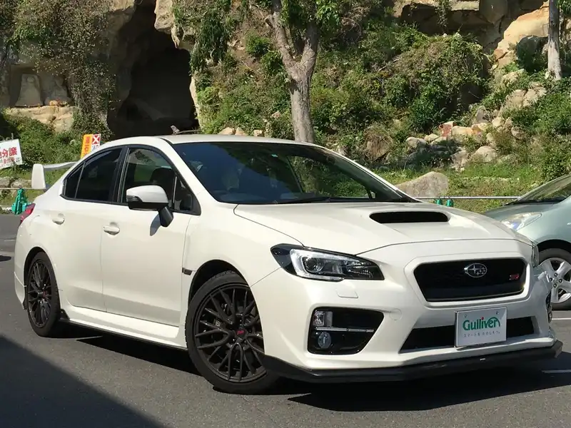 カタログ画像：ＷＲＸ ＳＴＩ（WRX STI） ＳＴＩ 2014年8月 CBA-VAB 2000cc クリスタルホワイト・パール 燃費9.4km / l メイン（その他）