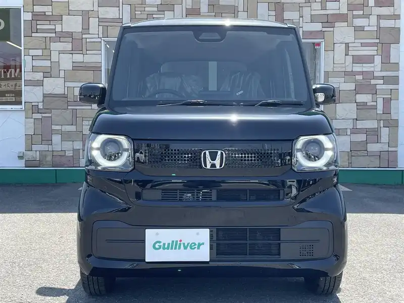 カタログ画像：Ｎ－ＢＯＸ（N-BOX） ベースグレード 2024年9月 6BA-JF6 660cc クリスタルブラック・パール 燃費19.4km / l フロント