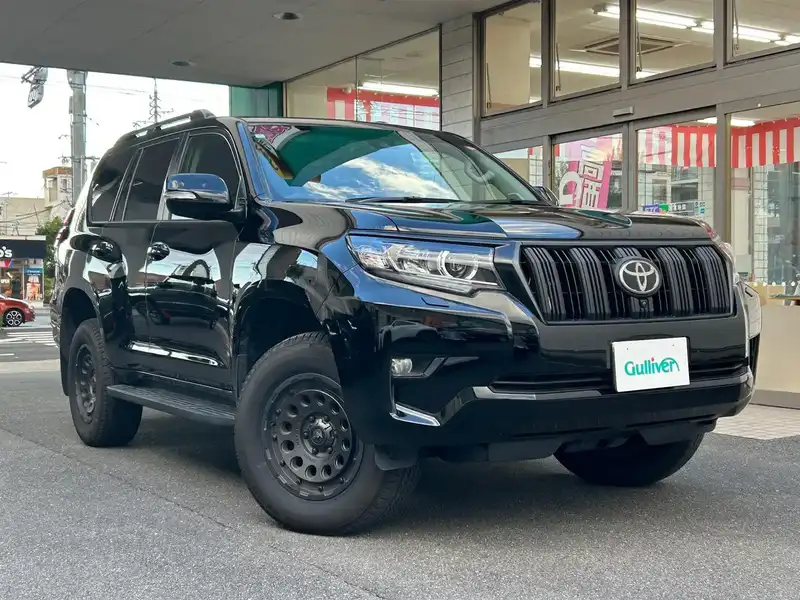 カタログ画像：ランドクルーザープラド（LAND CRUISER PRADO） ＴＸ 2022年8月 3BA-TRJ150W 2700cc ブラックorアティチュードブラックマイカ 燃費8.3km / l メイン（その他）