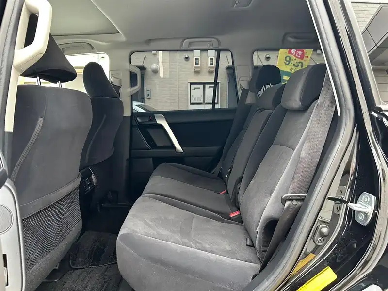 カタログ画像：ランドクルーザープラド（LAND CRUISER PRADO） ＴＸ 2022年8月 3BA-TRJ150W 2700cc ブラックorアティチュードブラックマイカ 燃費8.3km / l バック