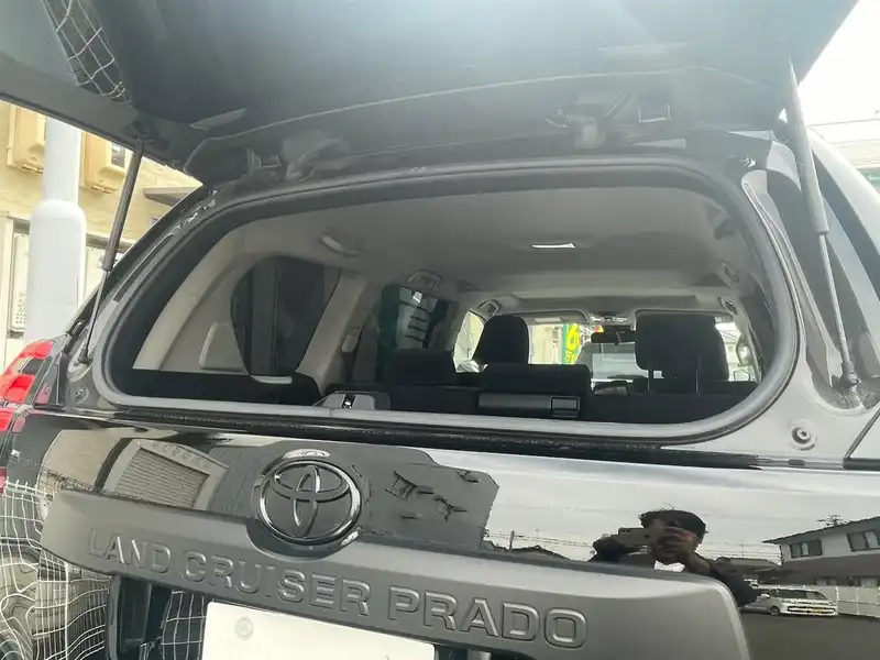 カタログ画像：ランドクルーザープラド（LAND CRUISER PRADO） ＴＸ 2022年8月 3BA-TRJ150W 2700cc ブラックorアティチュードブラックマイカ 燃費8.3km / l 内装