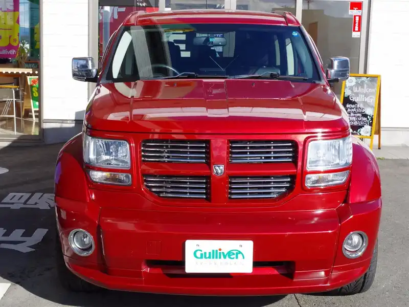 カタログ画像：ダッジ・ナイトロ（DODGE NITRO） Ｒ／Ｔ 2007年6月 ABA-KA37 3700cc インフェルノレッドクリスタルパールコート 燃費7.1km / l  フロント