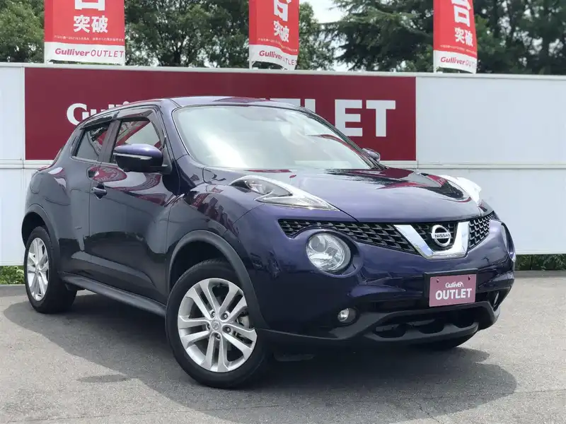 カタログ画像：ジューク（JUKE） １６ＧＴ パーソナライゼーション 2015年11月 CBA-F15 1600cc ラディアントレッド（ＰＭ）orパッションレッド 燃費14.2km / l メイン（その他）