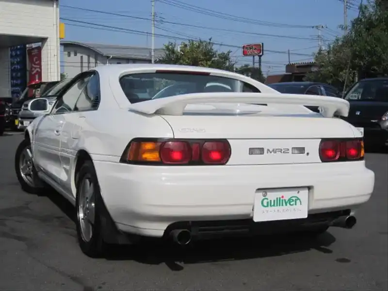 1007019 | カタログ画像：ＭＲ２（MR2） ＧＴ－Ｓ Ｔバールーフ仕様車 1996年6月 E-SW20 2000cc スーパーホワイトII バック