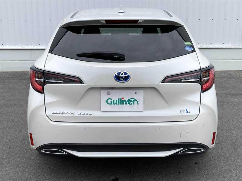 カタログ画像：カローラツーリング（COROLLA TOURING） ハイブリッド Ｇ 2024年4月 6AA-ZWE215W 1800cc スーパーホワイトⅡ 燃費27.5km / l バック