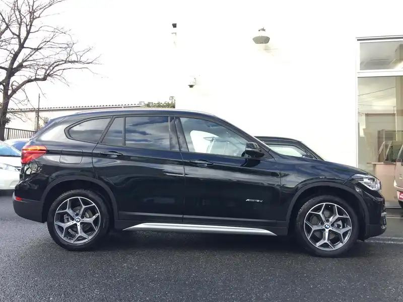 カタログ画像：Ｘ１（X1） ｘＤｒｉｖｅ １８ｄ ｘライン 2018年1月 LDA-HT20 2000cc ブラック・サファイア（メタリック・カラー） 燃費19.6km / l 外装