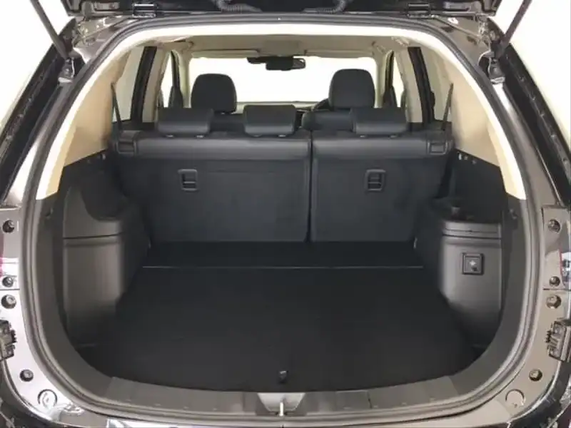 カタログ画像：アウトランダーＰＨＥＶ（OUTLANDER PHEV） Ｇリミテッドエディション 2017年11月 DLA-GG2W 2000cc ブラックマイカ 燃費19.2km / l 内装