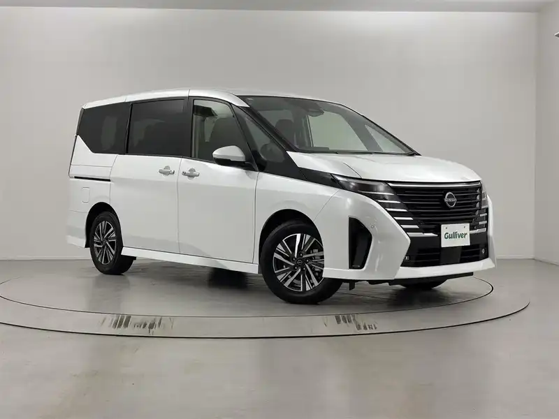 セレナ（日産）の登録済未使用車を検索｜【中古車のガリバー