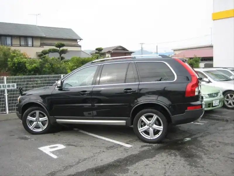 カタログ画像：ＸＣ９０（XC90） ３．２ Ｒデザイン 2008年8月 CBA-CB6324AW 3200cc ブラックサファイヤメタリック 燃費7.8km / l  外装