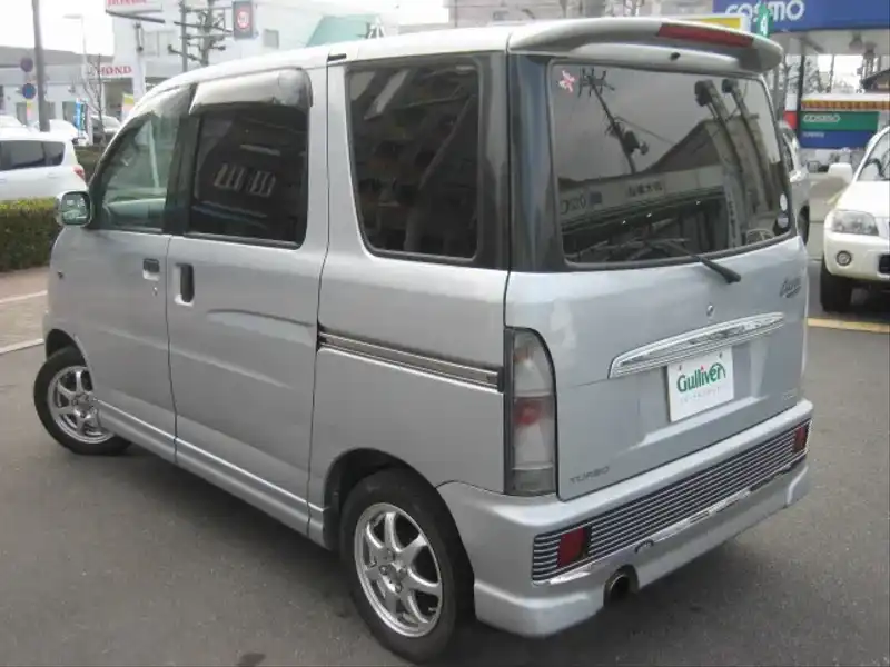 カタログ画像：アトレーワゴン（ATRAI WAGON） エアロダウンビレットターボ ロールーフ 2002年1月 TA-S230G 660cc ブルーイッシュシルバーメタリック 燃費15.0km / l  バック