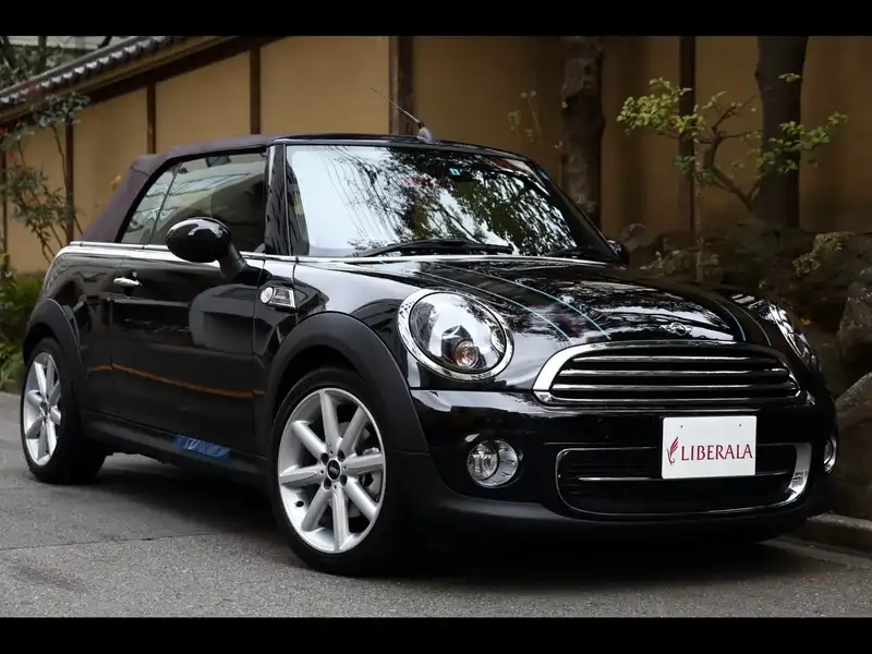 カタログ画像：ＭＩＮＩ（MINI） クーパー コンバーチブル ハイゲート 2012年9月 DBA-ZN16 1600cc ミッドナイト・ブラック 燃費18.0km / l メイン（その他）