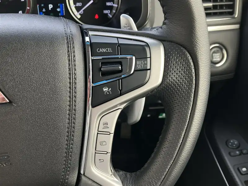 カタログ画像：デリカＤ：５（DELICA D:5） Ｇ 2025年5月 3DA-CV1W 2200cc ホワイトダイヤモンドorホワイトダイヤモンド×スターリングシルバーメタリック 燃費12.6km / l 内装