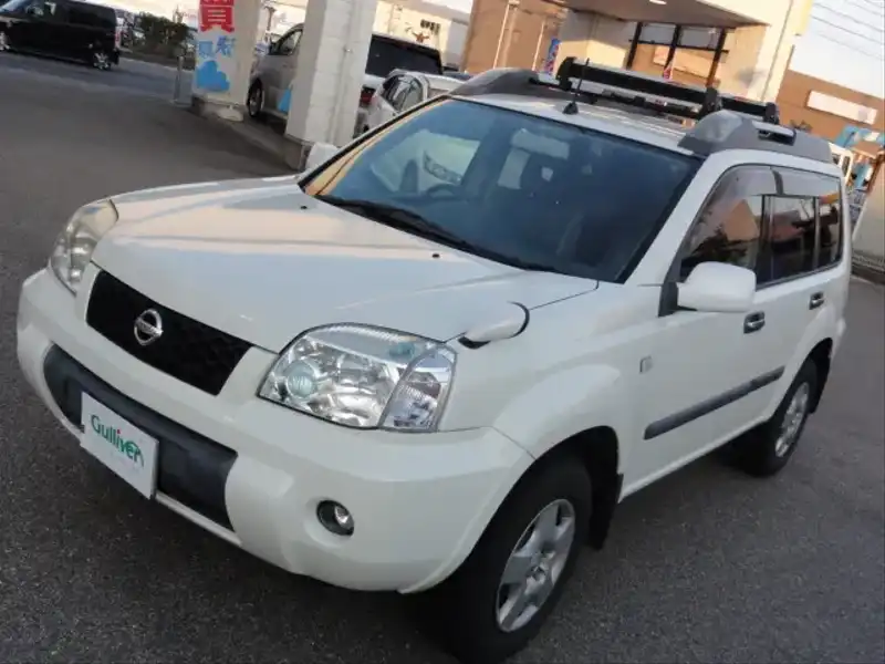 カタログ画像：エクストレイル（X-TRAIL） Ｓｔｔ 2005年12月 CBA-NT30 2000cc ホワイトパール（３Ｐ） 燃費13.0km / l  外装