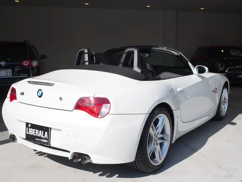 カタログ画像：Ｚ４（Z4） Ｍロードスター 2006年4月 ABA-BT32 3200cc アルピン・ホワイトIII（ソリッド・カラー） バック