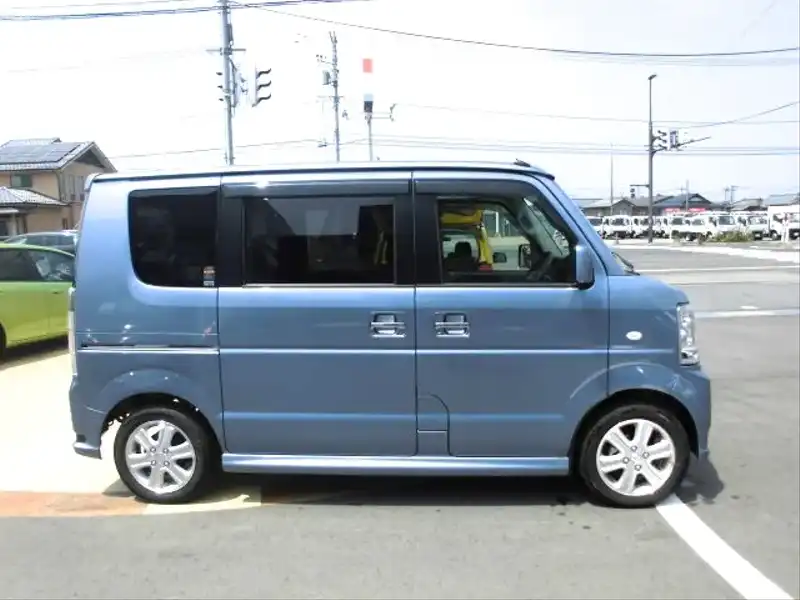 カタログ画像：エブリイワゴン（EVERY WAGON） ＰＺターボスペシャル 2013年1月 ABA-DA64W 660cc ブリーズブルーメタリック 燃費13.8km / l 外装