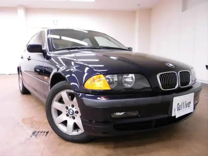 カタログ画像：３シリーズ（3 SERIES） ３２８ｉ 1999年11月 GF-AM28 2800cc オリエント・ブルー 燃費8.6km / l  メイン