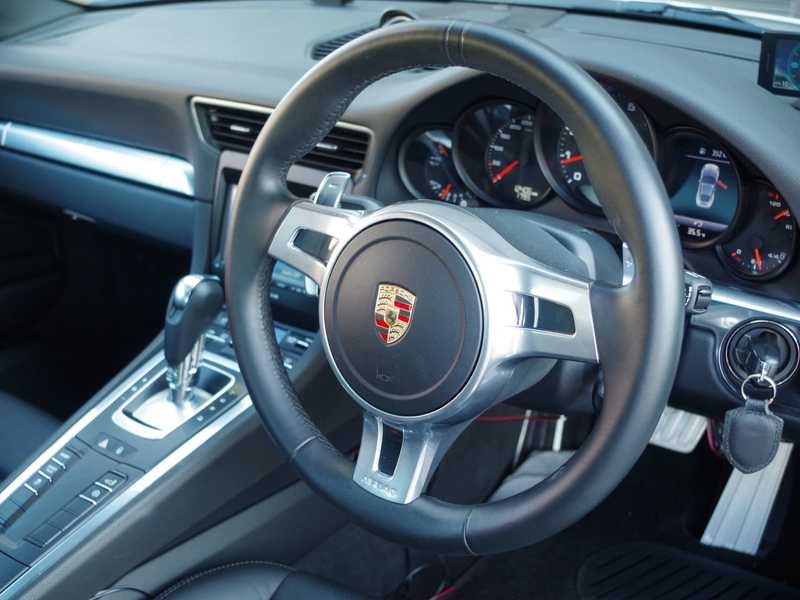 カタログ画像：９１１（911） ９１１タルガ４Ｓ 2015年7月 ABA-991MA103 3800cc ホワイト 内装