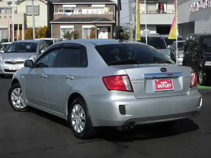 カタログ画像：インプレッサアネシス（IMPREZA ANESIS） １．５ｉ コンフォートセレクションⅡ 2009年4月 DBA-GE3 1500cc スパークシルバー・メタリック 燃費16.2km / l  バック