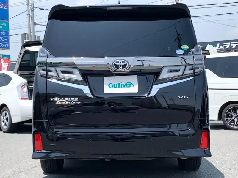 カタログ画像：ヴェルファイア（VELLFIRE） ３．５エグゼクティブラウンジＺ 2019年10月 DBA-GGH35W 3500cc ブラック 燃費10.4km / l バック