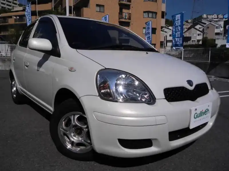 カタログ画像：ヴィッツ（VITZ） Ｕ Ｌパッケージ ナビスペシャル 2002年12月 UA-SCP13 1300cc ホワイト 燃費23.5km / l  メイン（その他）