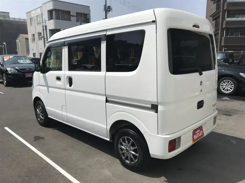 カタログ画像：エブリイ（EVERY） ＰＡ 2019年6月 HBD-DA17V 660cc スペリアホワイト 燃費17.0km / l バック