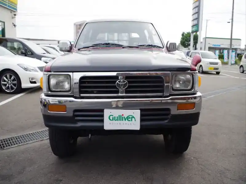 カタログ画像：ハイラックスピックアップ（HILUX PICK UP） ダブルキャブ ＳＲ ＥＧＲ装着車 1994年8月 KB-LN107 2800cc レッドマイカ フロント