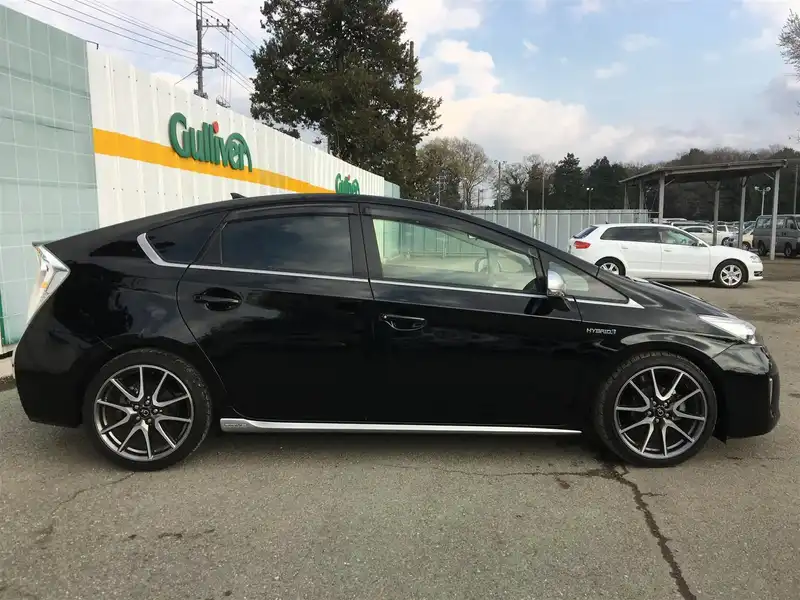 カタログ画像：プリウス（PRIUS） Ｓツーリングセレクション・マイコーデ 2014年4月 DAA-ZVW30 1800cc ブラック 燃費30.4km / l 外装