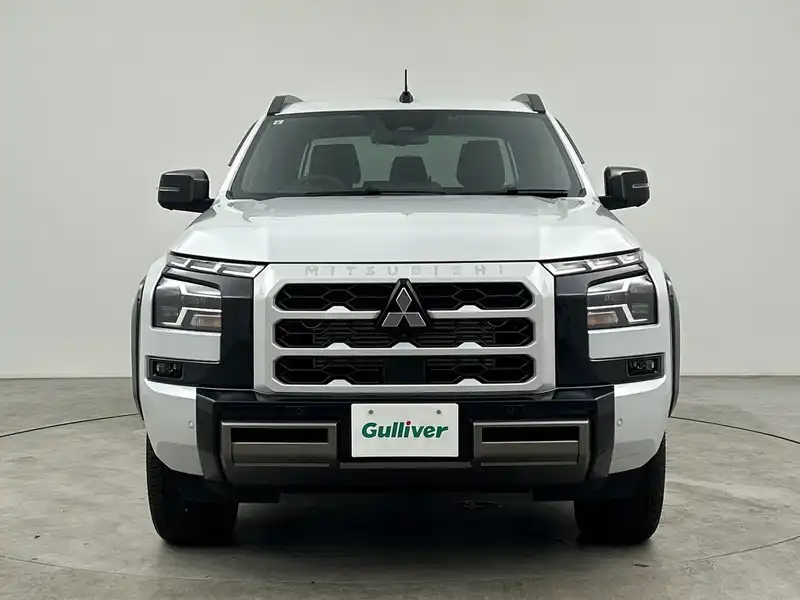 カタログ画像：トライトン（TRITON） ＧＬＳ 2024年2月 3DF-LC2T 2400cc ホワイトダイヤモンド 燃費11.3km / l フロント