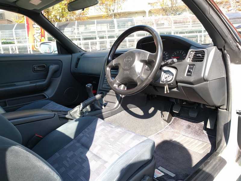 カタログ画像：スカイライン（SKYLINE） ＧＴＳ２５タイプＳ 1997年2月 E-ER33 2500cc ホワイト（スーパーファインハードコート） 燃費9.7km / l  内装