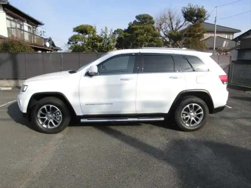 カタログ画像：ジープ・グランドチェロキー（JEEP GRAND CHEROKEE） リミテッド 2013年11月 ABA-WK36TA 3600cc ブライトホワイトクリアコート 燃費8.6km / l 外装