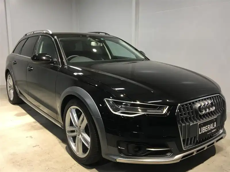 カタログ画像：Ａ６オールロードクワトロ（A6 ALLROAD QUATTRO） ベースグレード 2015年7月 ABA-4GCREB 3000cc ミトスブラックメタリック 燃費11.9km / l メイン