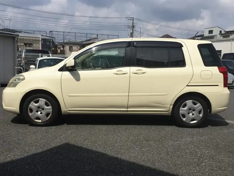 ラウム トヨタ ラウム ｇパッケージ 平成15年5月 平成16年3月 の画像 新車 中古車カタログ装備スペック情報 中古車のガリバー