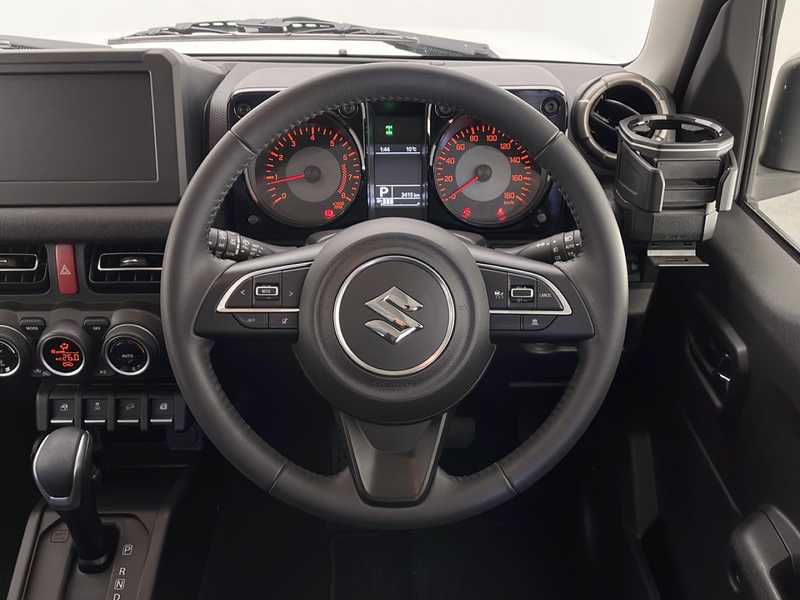 カタログ画像：ジムニー（JIMNY） ＸＧ 2025年11月 3BA-JB64W 660cc 燃費14.3km / l メイン