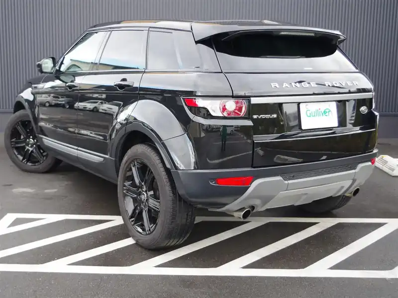 カタログ画像：レンジローバーイヴォーク（RANGE ROVER EVOQUE） ピュア 2014年4月 CBA-LV2A 2000cc 燃費10.6km / l バック