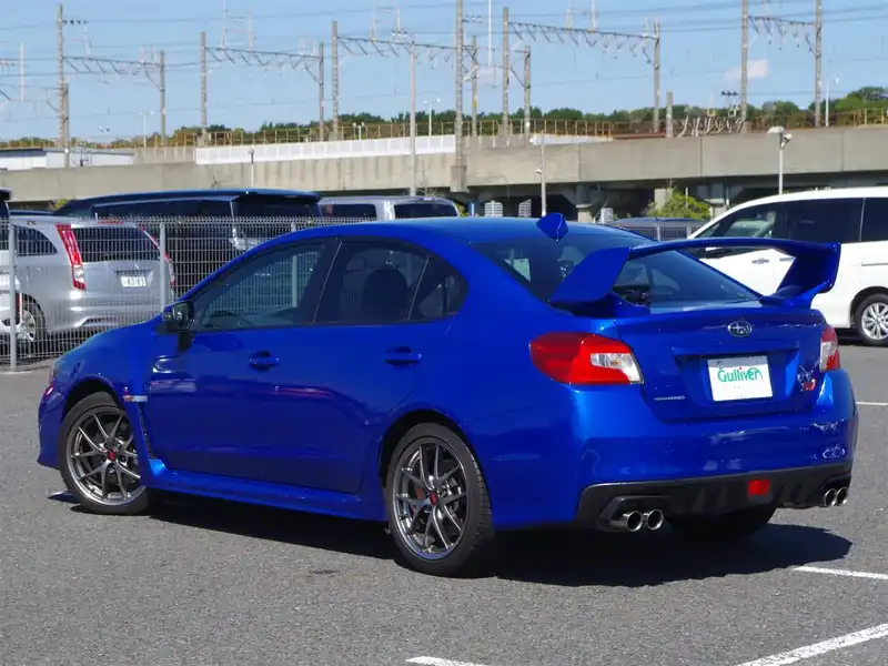 カタログ画像：ＷＲＸ ＳＴＩ（WRX STI） ＳＴＩ タイプＳ 2015年6月 CBA-VAB 2000cc ＷＲブルー・パール 燃費9.4km / l バック