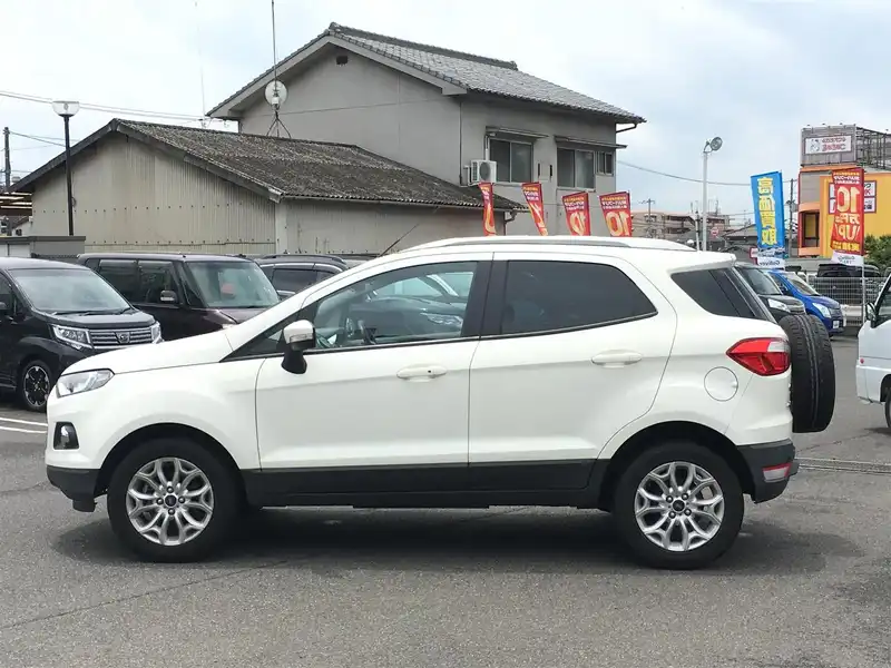 カタログ画像：エコスポーツ（ECOSPORT） タイタニアム 2014年5月 ABA-MAJUEJ 1500cc ダイアモンドホワイト 燃費14.5km / l 外装