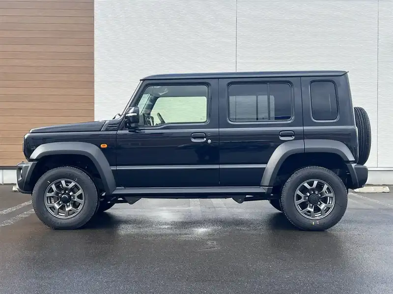 カタログ画像：ジムニー（JIMNY） ＸＧ 2025年11月 3BA-JB64W 660cc 燃費14.3km / l メイン