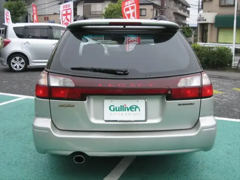 カタログ画像：レガシィツーリングワゴン（LEGACY TOURING WAGON） ブライトンＳ 1998年11月 GF-BH5 2000cc アークティックシルバー・メタリック 燃費12.6km / l  バック