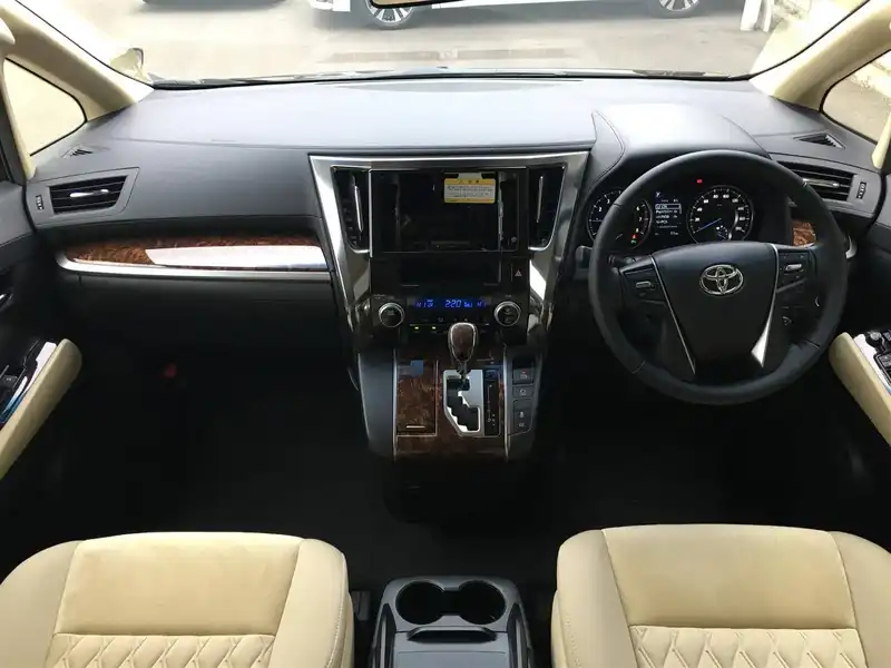 カタログ画像：ヴェルファイア（VELLFIRE） ２．５Ｘ 2020年1月 3BA-AGH35W 2500cc ブラック 燃費11.0km / l 内装