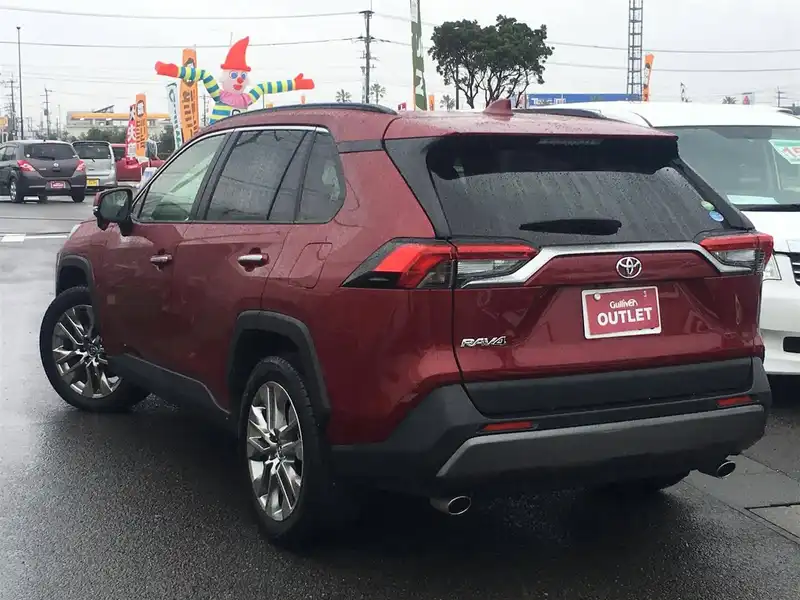 カタログ画像：ＲＡＶ４（RAV4） Ｇ Ｚパッケージ 2019年10月 6BA-MXAA54 2000cc センシュアルレッドマイカ 燃費15.2km / l バック