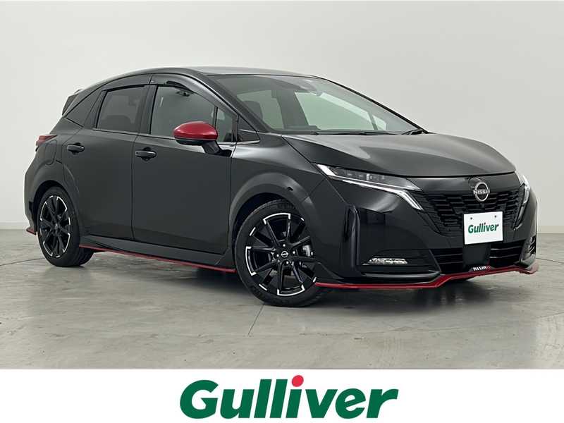 カタログ画像：オーラ（AURA） ニスモ 2022年8月 6AA-FE13 1200cc スーパーブラック 燃費23.3km / l メイン（その他）